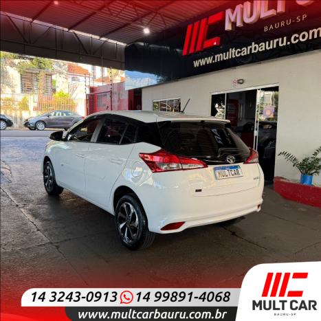 TOYOTA Yaris Hatch 1.5 16V 4P FLEX XL MULTIDRIVE AUTOM�TICO CVT, Foto 5