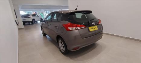 TOYOTA Yaris Hatch 1.3 16V 4P FLEX XL MULTIDRIVE AUTOM�TICO CVT, Foto 3