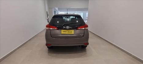TOYOTA Yaris Hatch 1.3 16V 4P FLEX XL MULTIDRIVE AUTOM�TICO CVT, Foto 6
