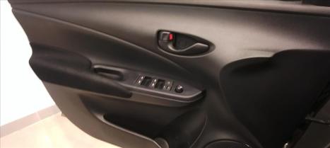 TOYOTA Yaris Hatch 1.3 16V 4P FLEX XL MULTIDRIVE AUTOM�TICO CVT, Foto 12