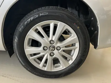 TOYOTA Yaris Hatch 1.3 16V 4P FLEX XL PLUS TECH MULTIDRIVE AUTOM�TICO CVT, Foto 5