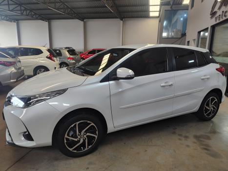 TOYOTA Yaris Hatch 1.5 16V 4P FLEX XS MULTIDRIVE AUTOM�TICO CVT, Foto 2