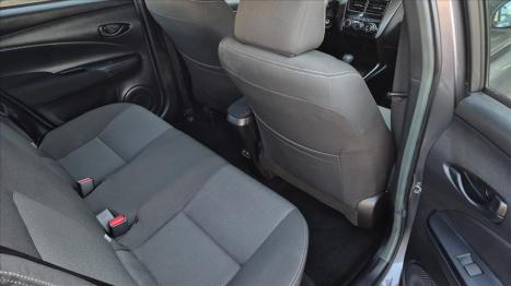TOYOTA Yaris Hatch 1.5 16V 4P FLEX XL MULTIDRIVE AUTOM�TICO CVT, Foto 5