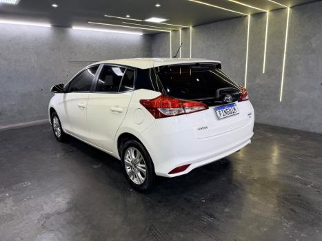 TOYOTA Yaris Hatch 1.3 16V 4P FLEX XL, Foto 6