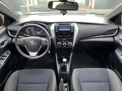 TOYOTA Yaris Hatch 1.3 16V 4P FLEX XL, Foto 8