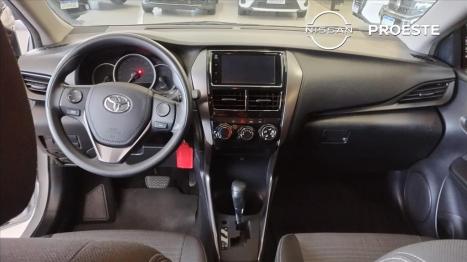 TOYOTA Yaris Hatch 1.3 16V 4P FLEX XL MULTIDRIVE AUTOM�TICO CVT, Foto 9