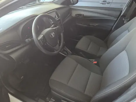 TOYOTA Yaris Hatch 1.5 16V 4P FLEX XL PLUS CONNECT MULTIDRIVE AUTOM�TICO CVT, Foto 14