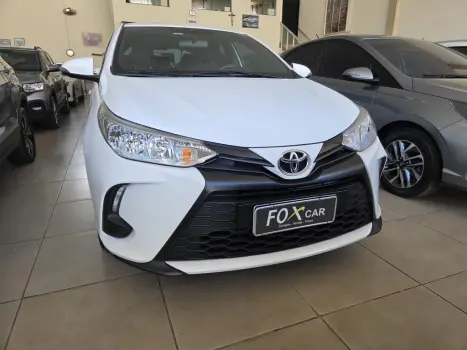 TOYOTA Yaris Hatch 1.5 16V 4P FLEX XL PLUS CONNECT MULTIDRIVE AUTOM�TICO CVT, Foto 2