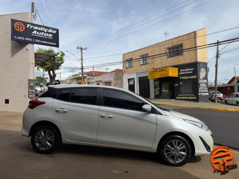 TOYOTA Yaris Hatch 1.3 16V 4P FLEX XL PLUS TECH MULTIDRIVE AUTOM�TICO CVT, Foto 3