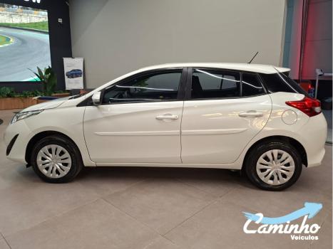TOYOTA Yaris Hatch 1.3 16V 4P FLEX XL MULTIDRIVE AUTOM�TICO CVT, Foto 8