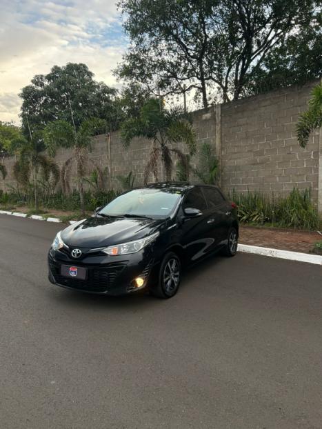 TOYOTA Yaris Hatch 1.5 16V 4P FLEX XS CONNECT MULTIDRIVE AUTOM�TICO CVT, Foto 3