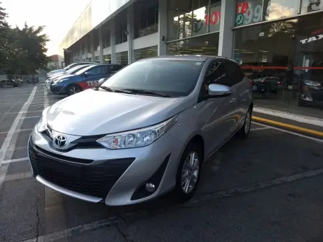 TOYOTA Yaris Hatch 1.5 16V 4P FLEX XS MULTIDRIVE AUTOM�TICO CVT, Foto 1
