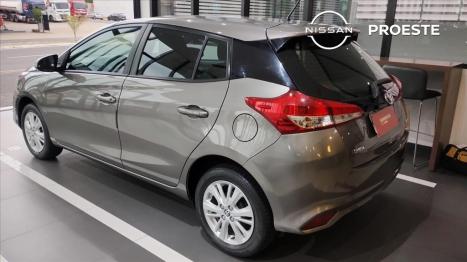 TOYOTA Yaris Hatch 1.3 16V 4P FLEX XL MULTIDRIVE AUTOM�TICO CVT, Foto 5