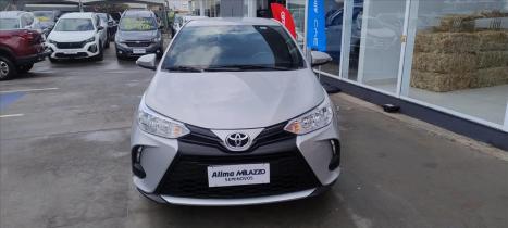 TOYOTA Yaris Hatch 1.5 16V 4P FLEX XL MULTIDRIVE AUTOM�TICO CVT, Foto 2
