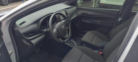 TOYOTA Yaris Hatch 1.5 16V 4P FLEX XL MULTIDRIVE AUTOM�TICO CVT, Foto 4