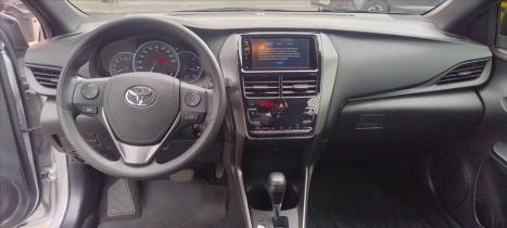TOYOTA Yaris Hatch 1.5 16V 4P FLEX XL MULTIDRIVE AUTOM�TICO CVT, Foto 7