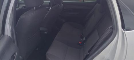 TOYOTA Yaris Hatch 1.5 16V 4P FLEX XL MULTIDRIVE AUTOM�TICO CVT, Foto 10
