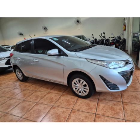TOYOTA Yaris Hatch 1.3 16V 4P FLEX XL MULTIDRIVE AUTOM�TICO CVT, Foto 2