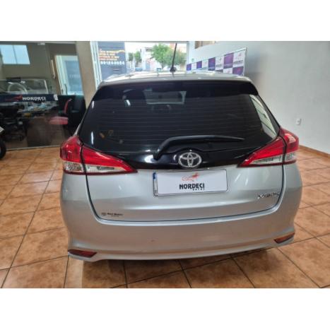 TOYOTA Yaris Hatch 1.3 16V 4P FLEX XL MULTIDRIVE AUTOM�TICO CVT, Foto 3
