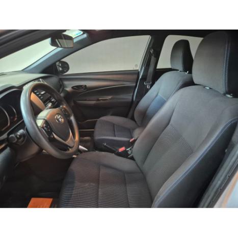 TOYOTA Yaris Hatch 1.3 16V 4P FLEX XL MULTIDRIVE AUTOM�TICO CVT, Foto 5