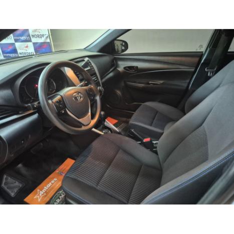 TOYOTA Yaris Hatch 1.3 16V 4P FLEX XL MULTIDRIVE AUTOM�TICO CVT, Foto 8