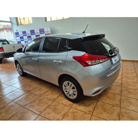 TOYOTA Yaris Hatch 1.3 16V 4P FLEX XL MULTIDRIVE AUTOM�TICO CVT, Foto 11