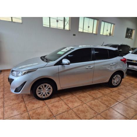 TOYOTA Yaris Hatch 1.3 16V 4P FLEX XL MULTIDRIVE AUTOM�TICO CVT, Foto 12