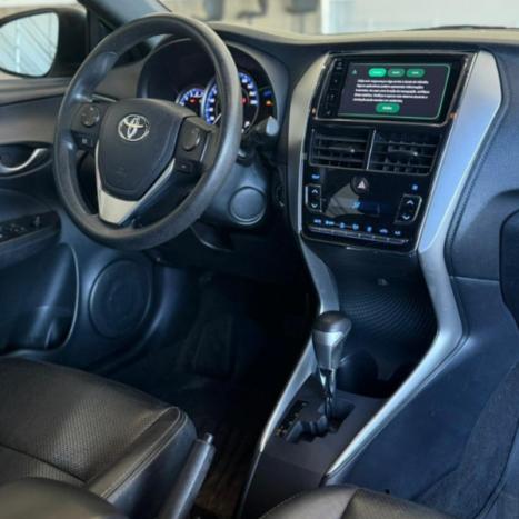 TOYOTA Yaris Hatch 1.5 16V 4P FLEX XL PLUS CONNECT MULTIDRIVE AUTOM�TICO CVT, Foto 6