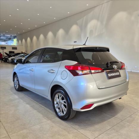 TOYOTA Yaris Hatch 1.5 16V 4P FLEX XS MULTIDRIVE AUTOM�TICO CVT, Foto 6