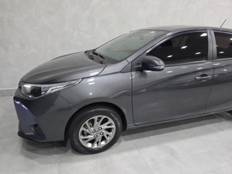 TOYOTA Yaris Hatch 1.5 16V 4P FLEX XS MULTIDRIVE AUTOM�TICO CVT, Foto 4