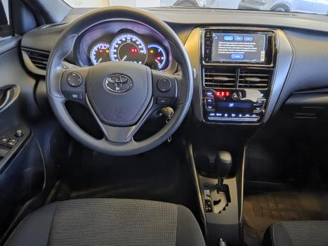 TOYOTA Yaris Hatch 1.5 16V 4P FLEX XL PLUS CONNECT MULTIDRIVE AUTOM�TICO CVT, Foto 11