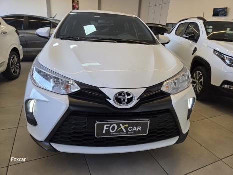 TOYOTA Yaris Hatch 1.5 16V 4P FLEX XL PLUS CONNECT MULTIDRIVE AUTOM�TICO CVT, Foto 3