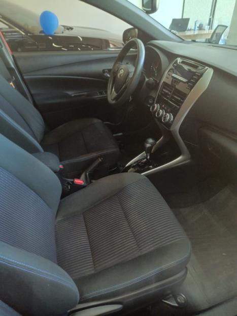 TOYOTA Yaris Hatch 1.3 16V 4P FLEX XL PLUS TECH MULTIDRIVE AUTOM�TICO CVT, Foto 4