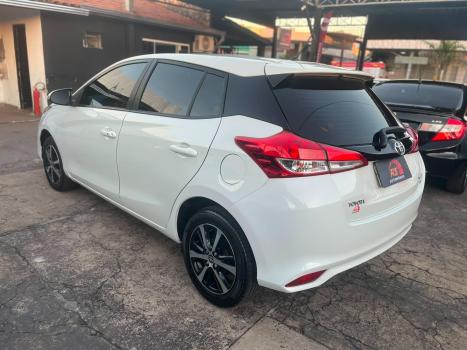 TOYOTA Yaris Hatch 1.5 16V 4P FLEX XS MULTIDRIVE AUTOM�TICO CVT, Foto 6