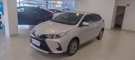 TOYOTA Yaris Hatch 1.5 16V 4P FLEX XS MULTIDRIVE AUTOM�TICO CVT, Foto 3