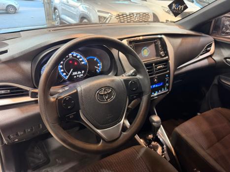 TOYOTA Yaris Hatch 1.3 16V 4P FLEX XL MULTIDRIVE AUTOM�TICO CVT, Foto 8