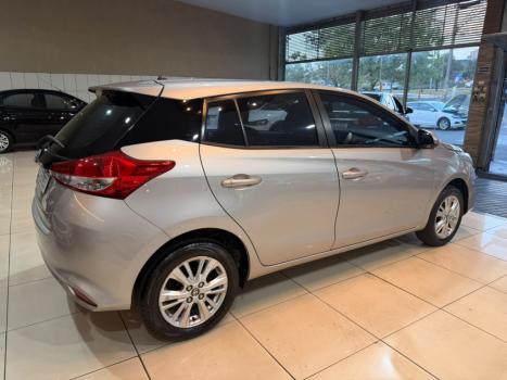 TOYOTA Yaris Hatch 1.3 16V 4P FLEX XL MULTIDRIVE AUTOM�TICO CVT, Foto 14