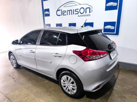 TOYOTA Yaris Hatch 1.3 16V 4P FLEX XL, Foto 2