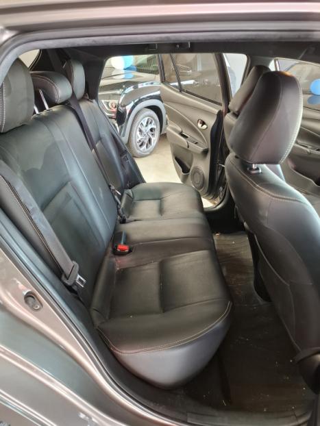 TOYOTA Yaris Hatch 1.3 16V 4P FLEX XL PLUS TECH MULTIDRIVE AUTOMÁTICO CVT, Foto 13