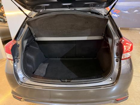 TOYOTA Yaris Hatch 1.3 16V 4P FLEX XL PLUS TECH MULTIDRIVE AUTOMÁTICO CVT, Foto 17