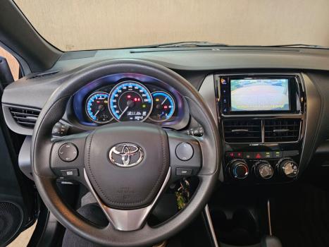 TOYOTA Yaris Hatch 1.5 16V 4P FLEX XL MULTIDRIVE AUTOMÁTICO CVT, Foto 7