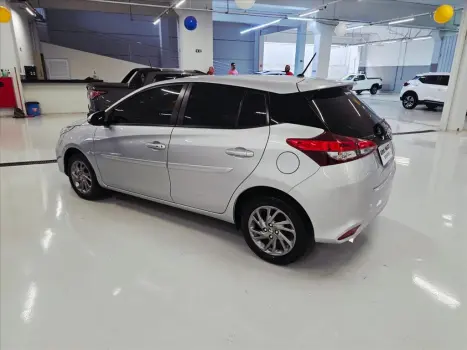TOYOTA Yaris Hatch 1.5 16V 4P FLEX XS MULTIDRIVE AUTOMÁTICO CVT, Foto 9