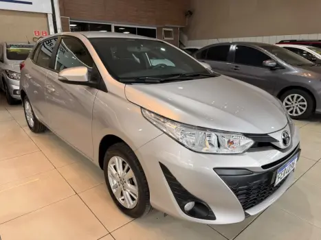 TOYOTA Yaris Hatch 1.3 16V 4P FLEX XL MULTIDRIVE AUTOMÁTICO CVT, Foto 12