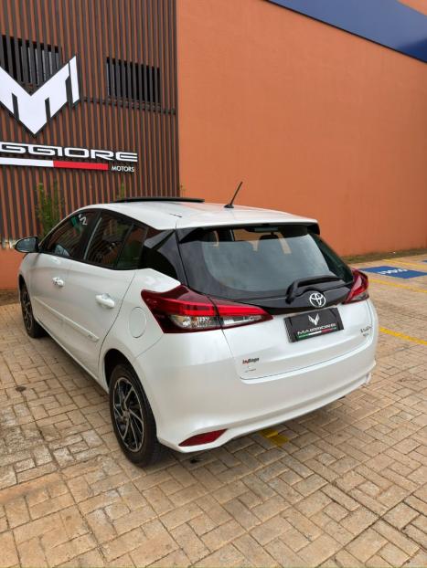TOYOTA Yaris Hatch 1.5 16V 4P FLEX XLS MULTIDRIVE AUTOMÁTICO CVT, Foto 12