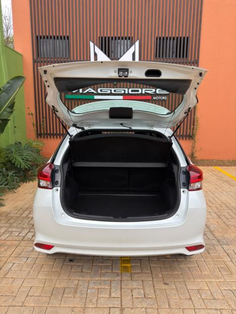 TOYOTA Yaris Hatch 1.5 16V 4P FLEX XLS MULTIDRIVE AUTOMÁTICO CVT, Foto 13