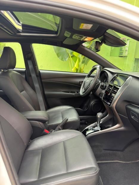 TOYOTA Yaris Hatch 1.5 16V 4P FLEX XLS MULTIDRIVE AUTOMÁTICO CVT, Foto 16