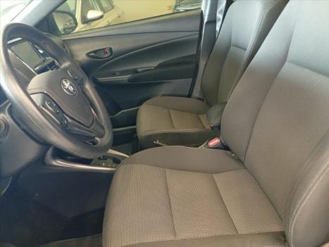 TOYOTA Yaris Hatch 1.5 16V 4P FLEX XL MULTIDRIVE AUTOMÁTICO CVT, Foto 8