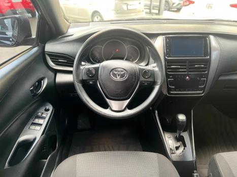 TOYOTA Yaris Hatch 1.5 16V 4P FLEX XL MULTIDRIVE AUTOMÁTICO CVT, Foto 7