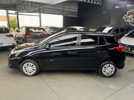 TOYOTA Yaris Hatch 1.5 16V 4P FLEX XL MULTIDRIVE AUTOMÁTICO CVT, Foto 9