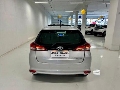 TOYOTA Yaris Hatch 1.5 16V 4P FLEX XS CONNECT MULTIDRIVE AUTOMÁTICO CVT, Foto 11